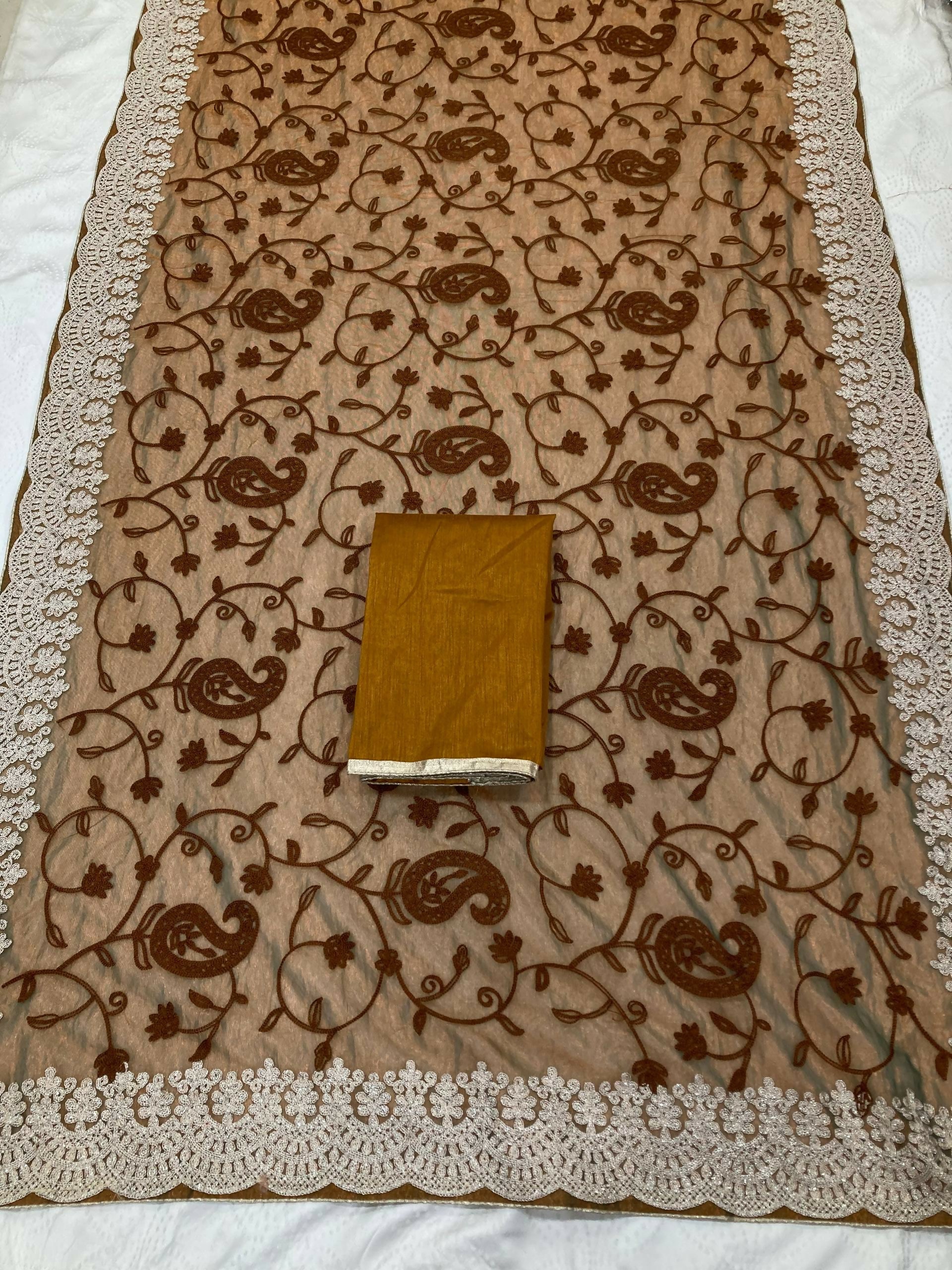 Teeya Creation New Trendy Latest Party Wear Two Tone Twill Net Saree-Gold