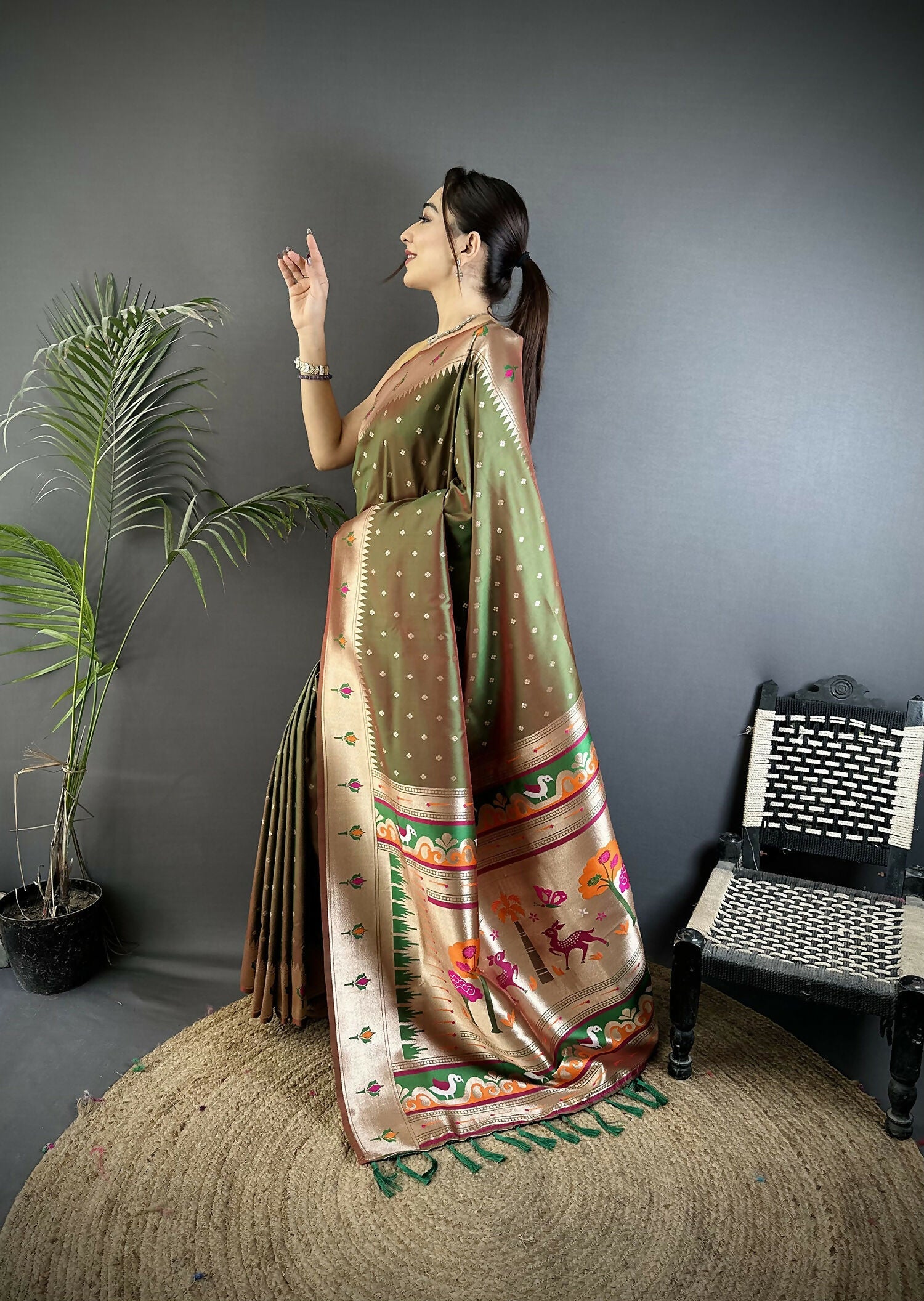 Joban Fashion Mehendi Green Peacock & Floral Motifs Soft Lichi Silk Kanchipuram Saree