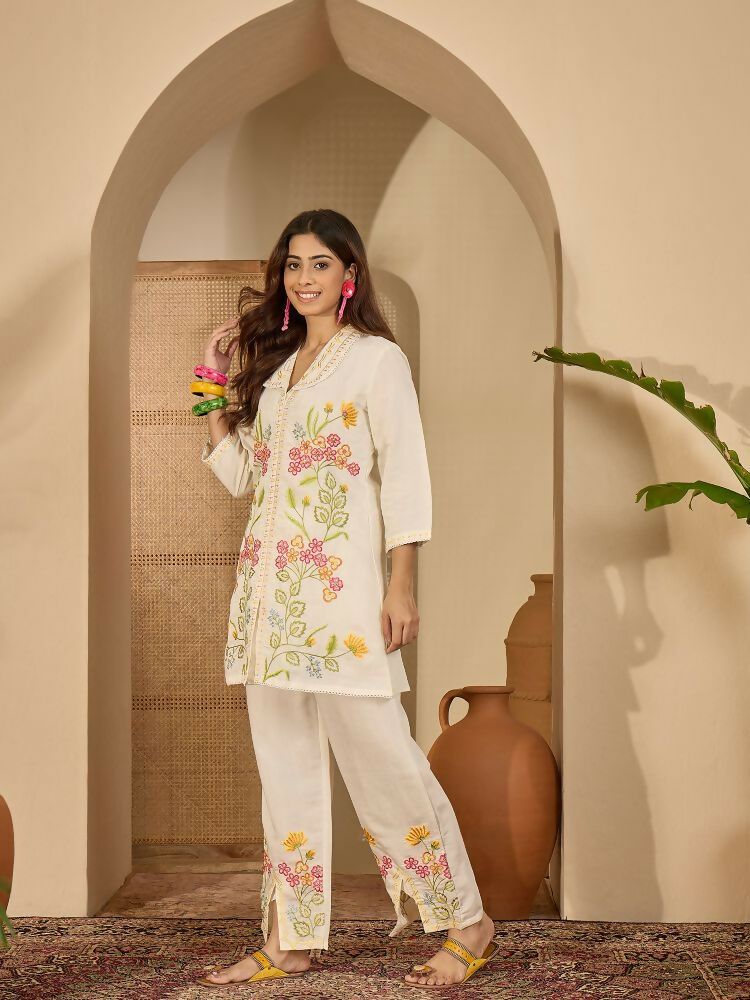 Joban Fashion Women Cream Roman Silk Embroidered Stitched Kurta Set