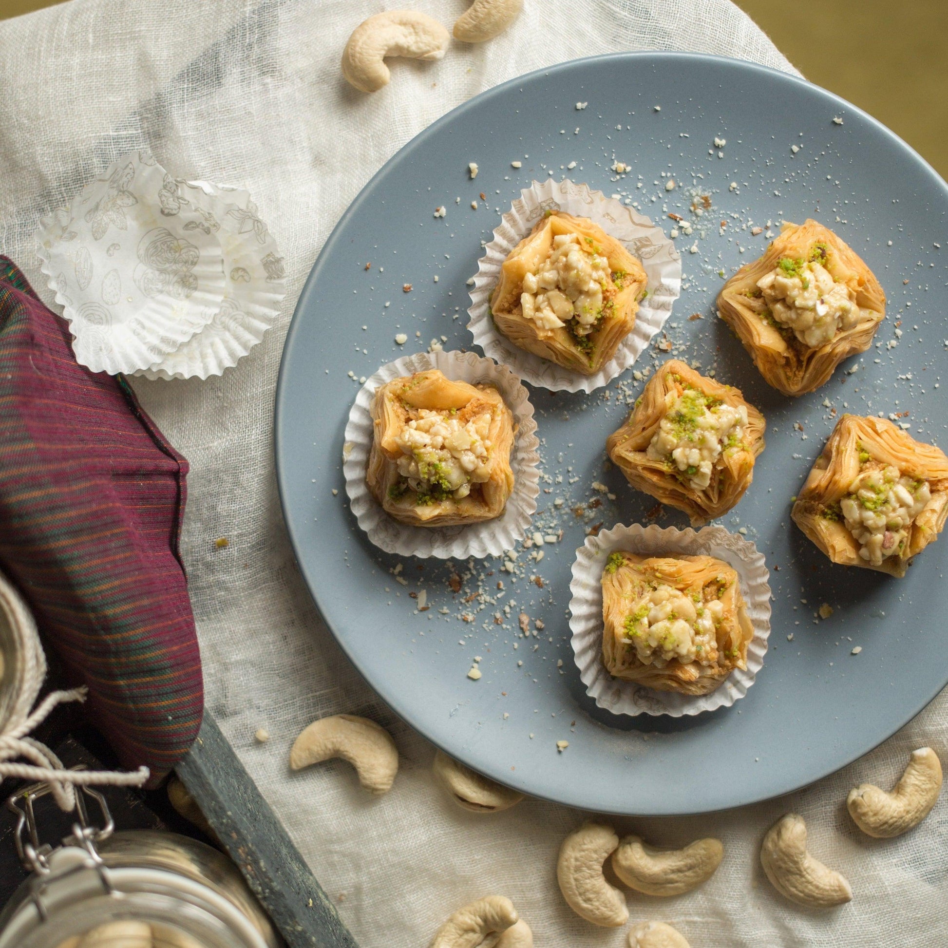 Almond House Cashew Pyramid 
