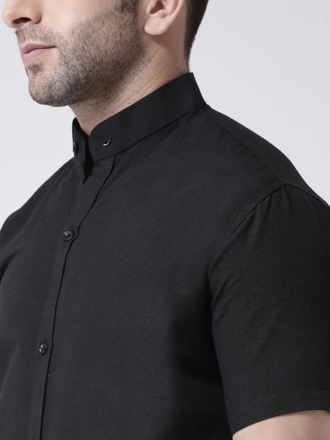 RIAG Black Men's Chinese Collar Half Sleeves Shirt
