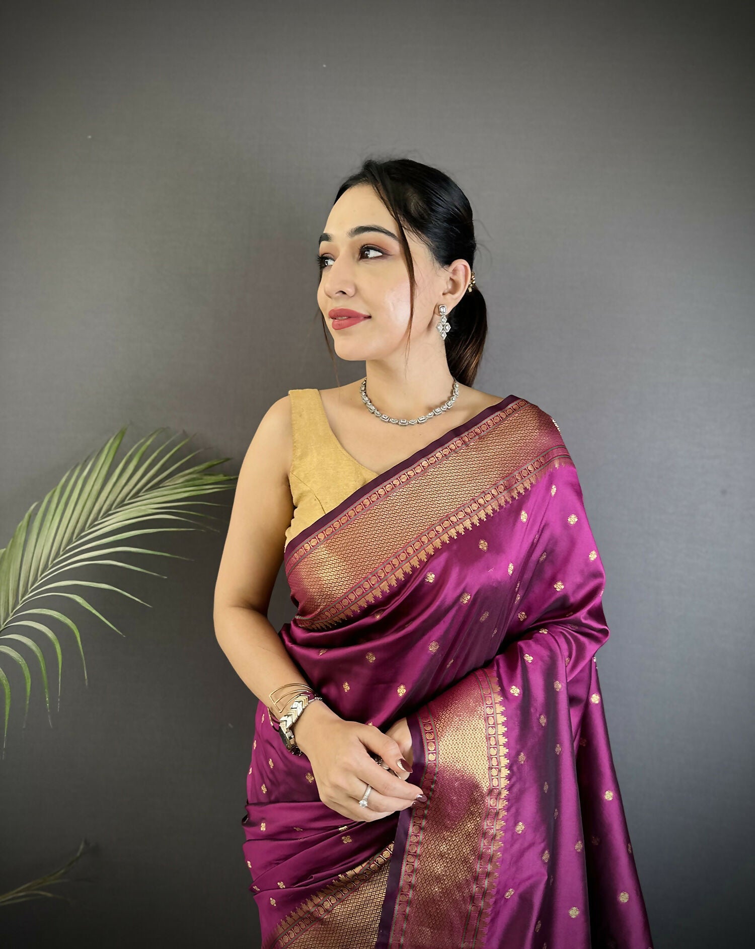 Joban Fashion Wine Butti Woven Soft Lichi Silk Paithani Saree