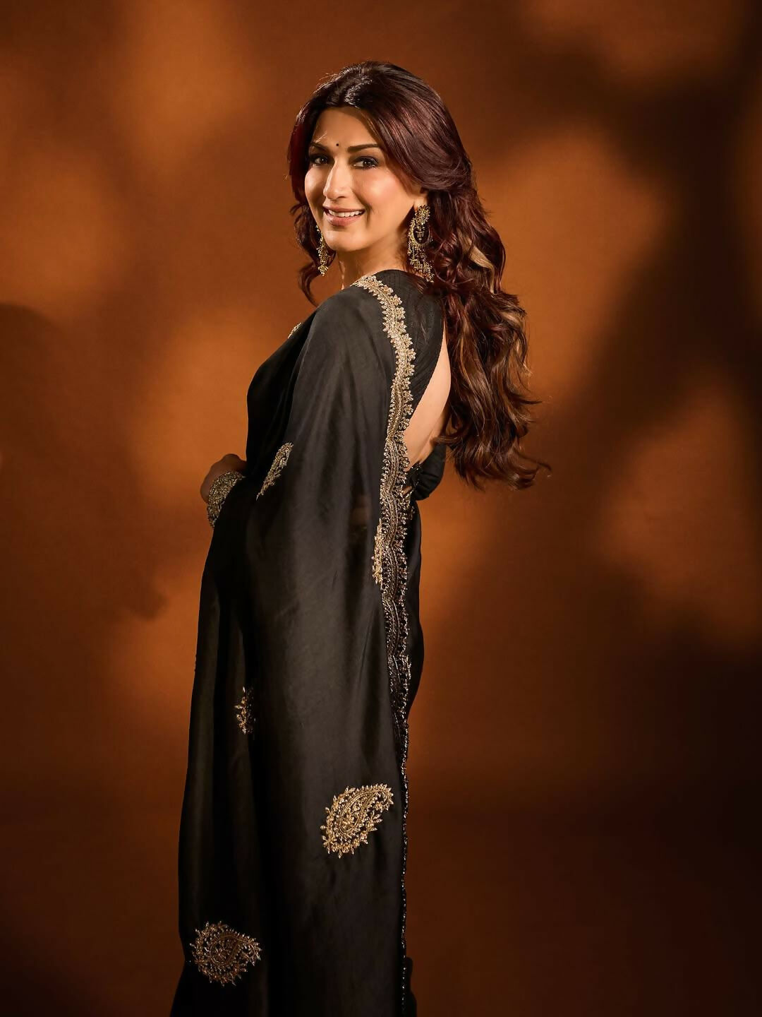Joban Fashion Black Rangoli Crush Silk Party Wear Sarees