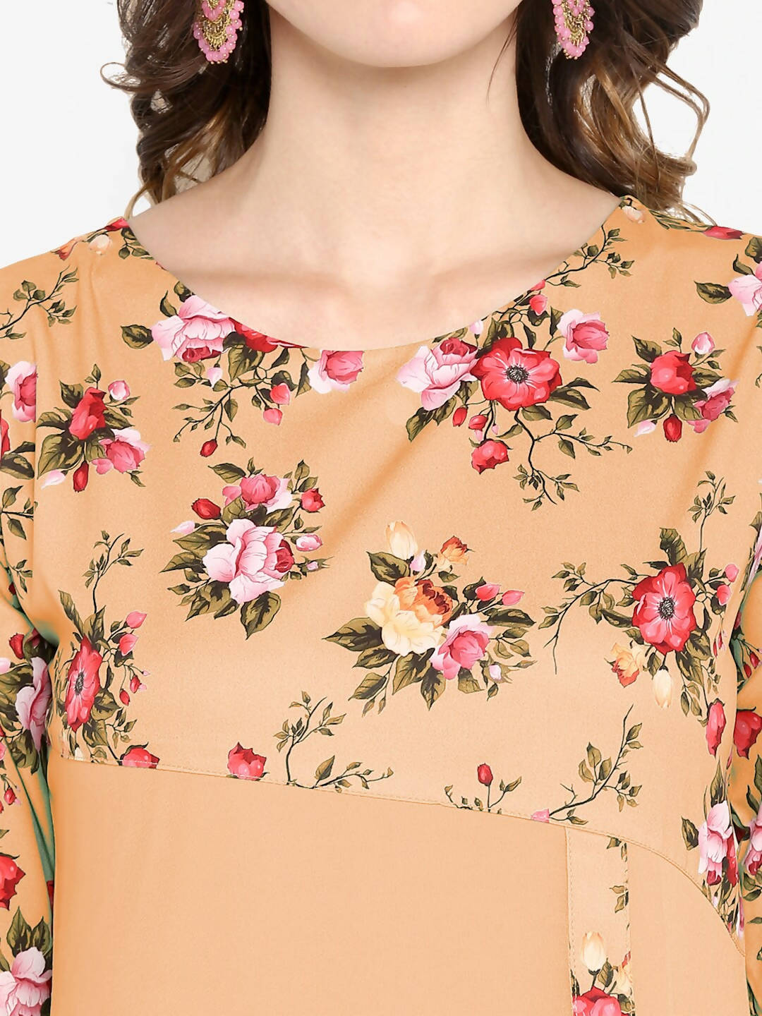 Janasya Women Peach-Coloured & Green Floral Printed Bell Sleeves Kurta
