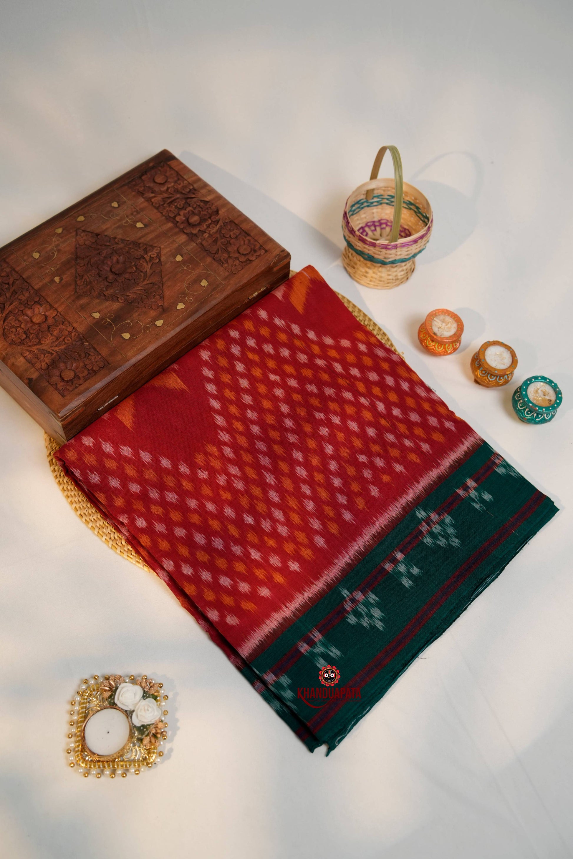 khanduapata Red & Green Design Cotton Saree For Women