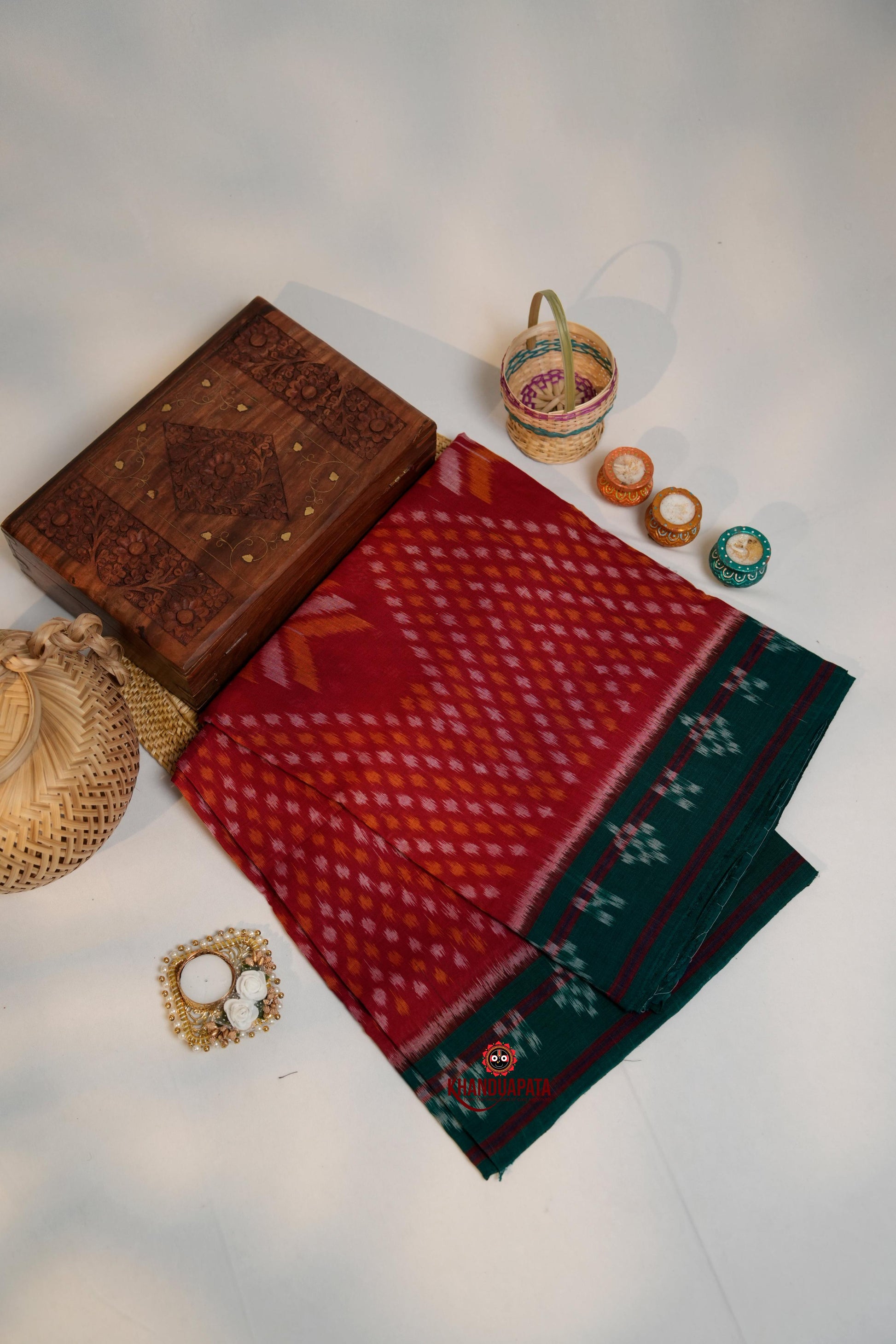 khanduapata Red & Green Design Cotton Saree For Women