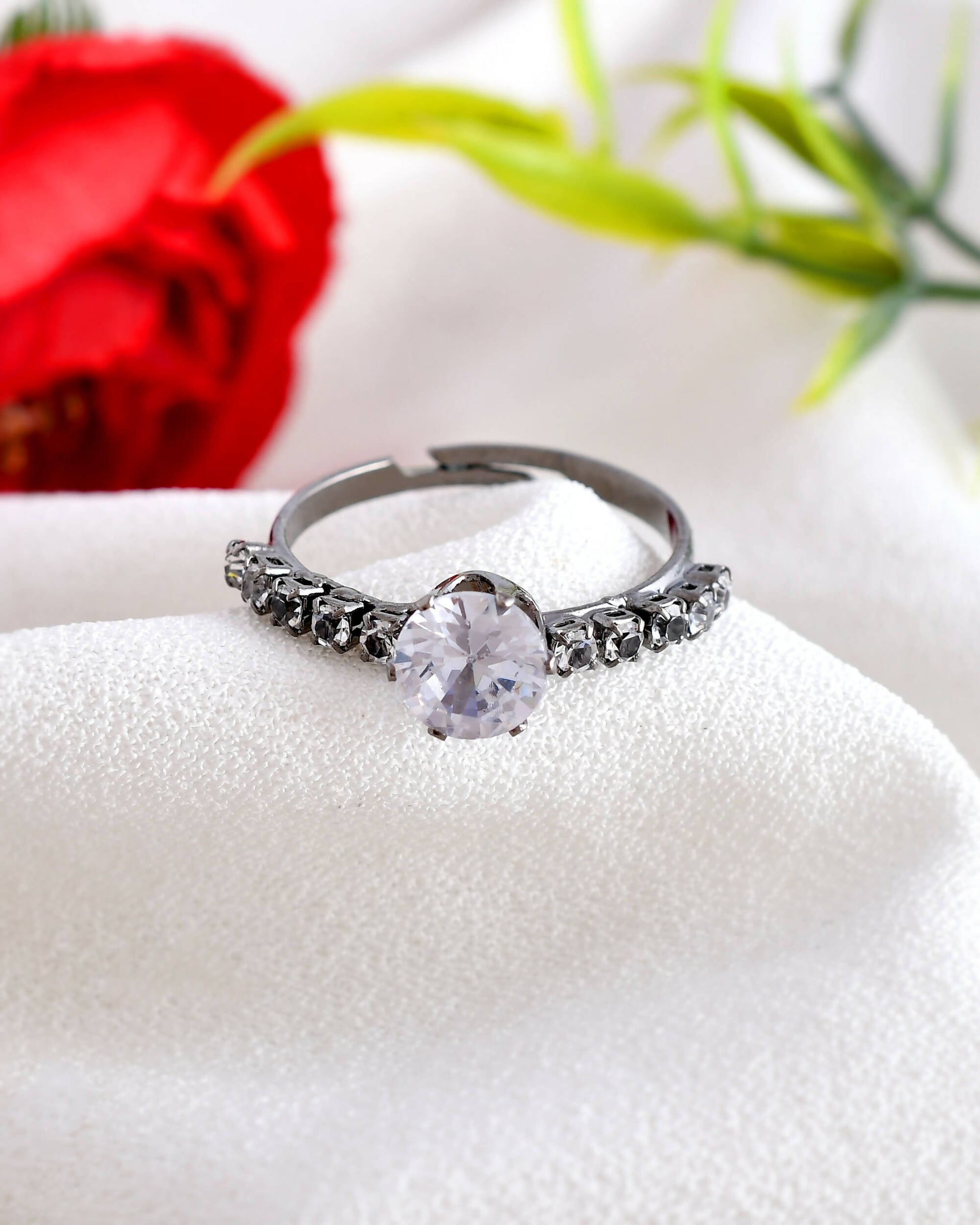 VOJ white CZ-detail Stainless Steel Cubic Zirconia Rhodium Plated Adjustable Finger Ring 
