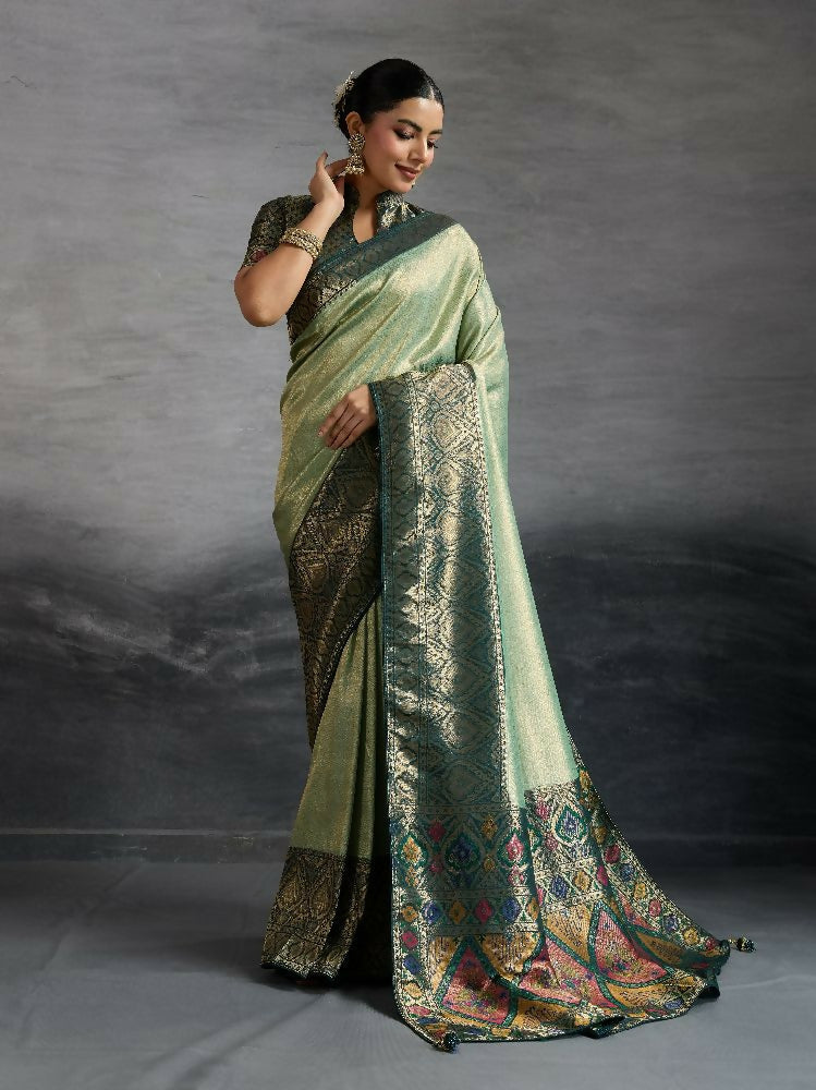 PR Fashion Grey Kanjivaram Soft Silk Kadiyal Pattern Double Zari Woven Patta, Meenakari Woven Pallu Saree