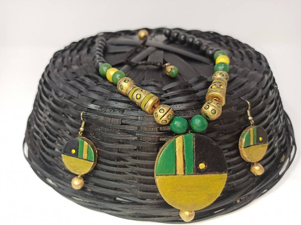 Terracotta Round Pendant Boho Style Medium Necklace Set With Hangings