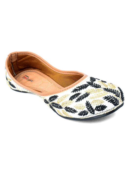 Desi Colour Women Indian Ethnic Footwear-Black Leaves
