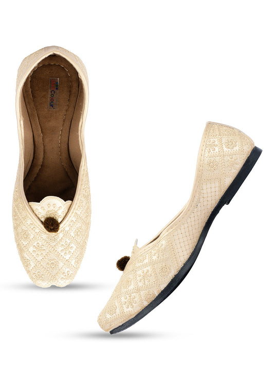 Desi Colour Women Indian Ethnic Footwear-Gold Front Flip
