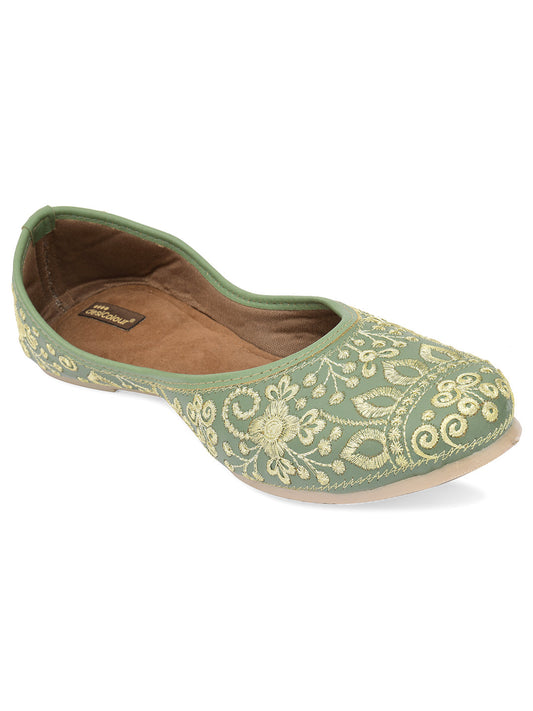 Desi Colour Women Indian Ethnic Footwear-Cushioned Green Embroidered