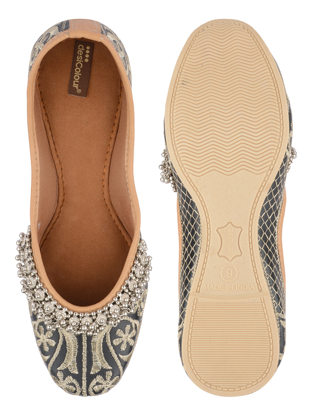Desi Colour Women Indian Ethnic Footwear-Black Gungroo