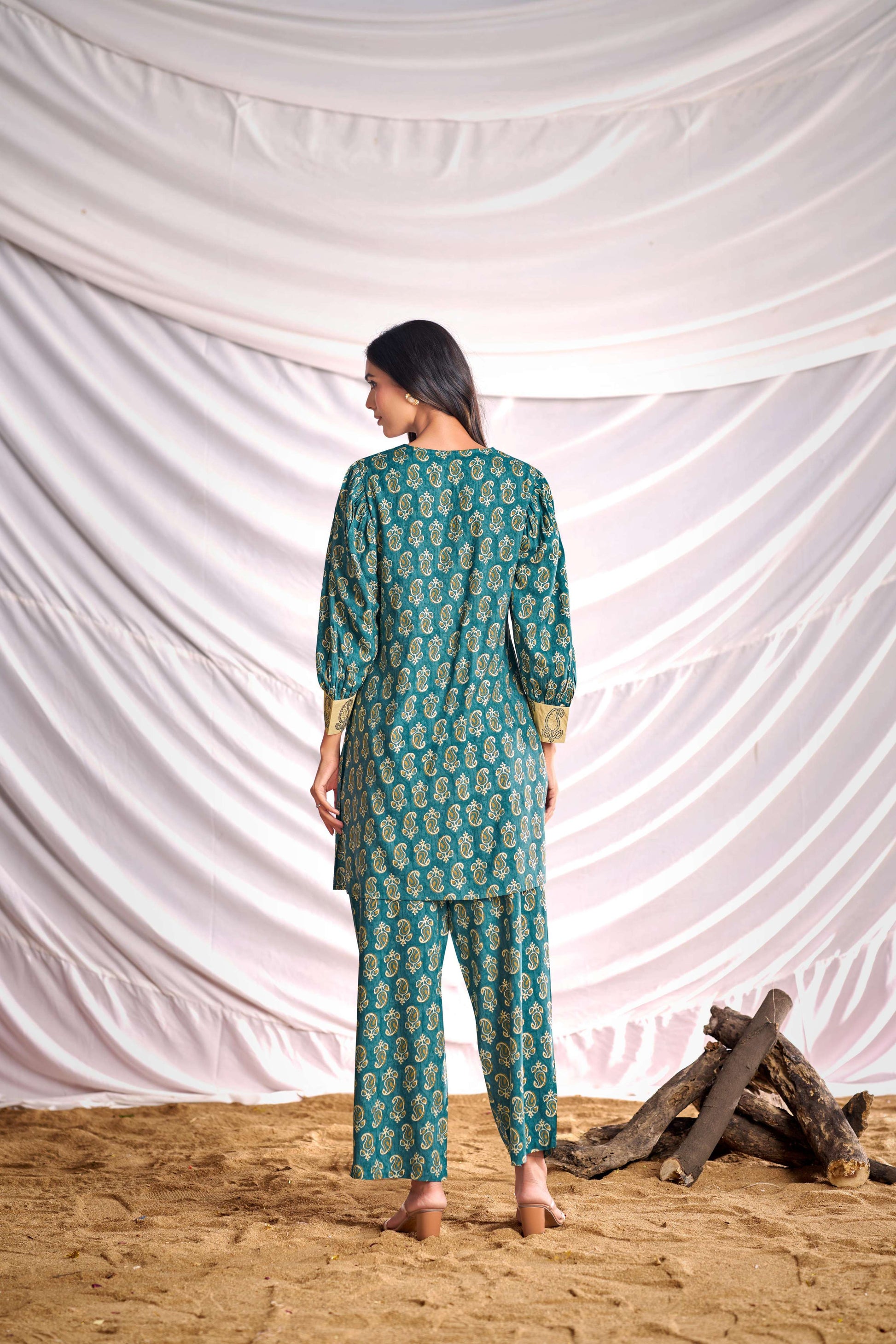 BulBul Women Blue Embroidered Paisley Printed Co-ord Set 