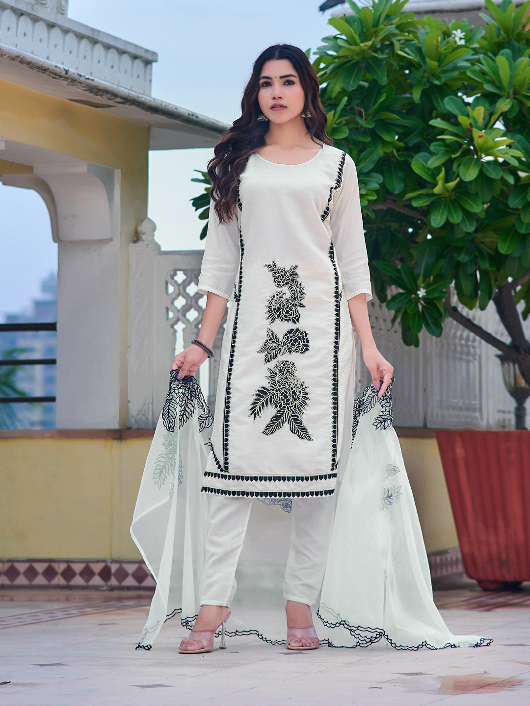 Embroidered Kurta With Pant & Embroidered Cut Work Organza Dupatta, White - Hiral Fashion