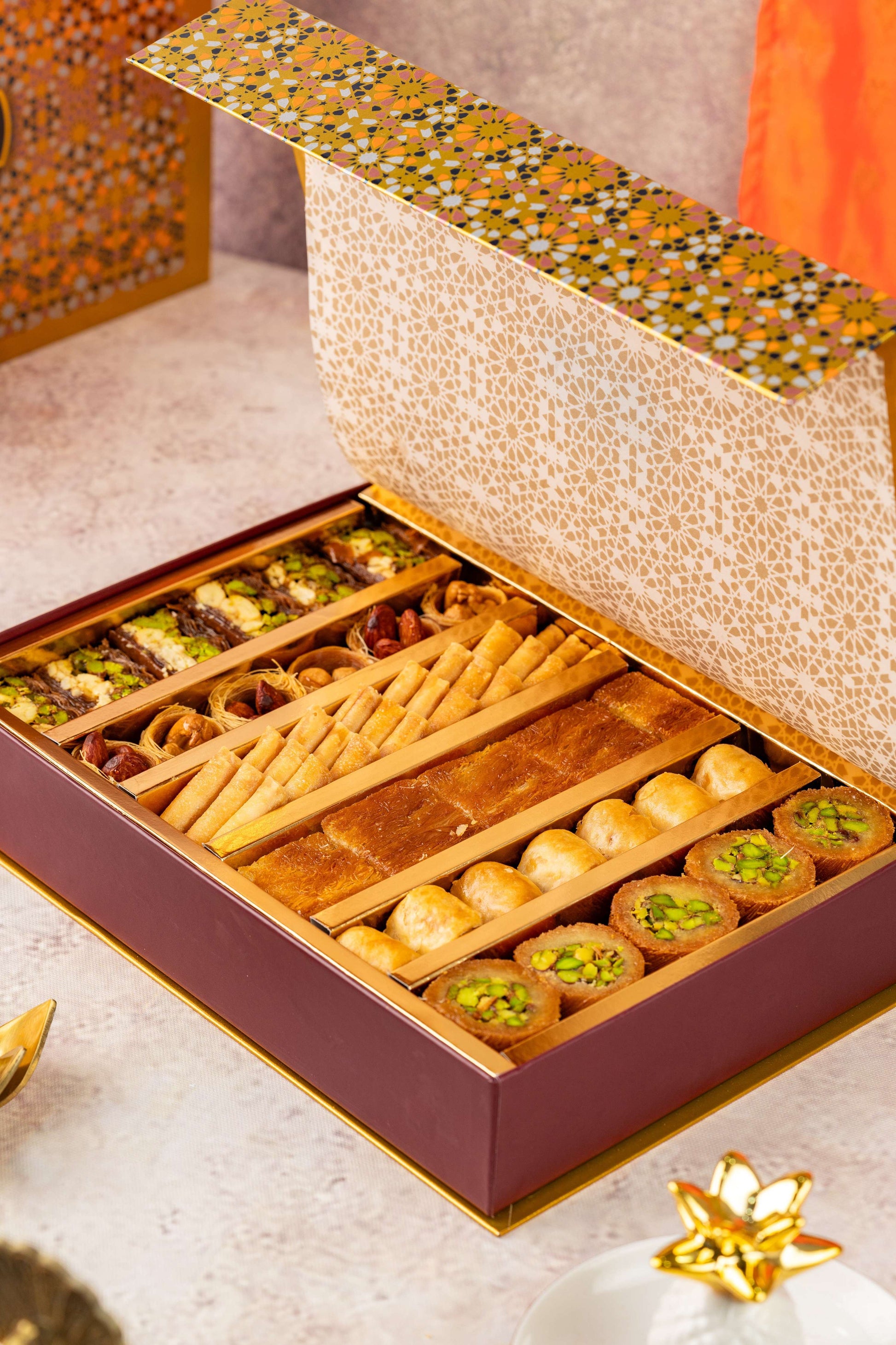 Gourmet Baklava Prime Connoisseur Gift Box 