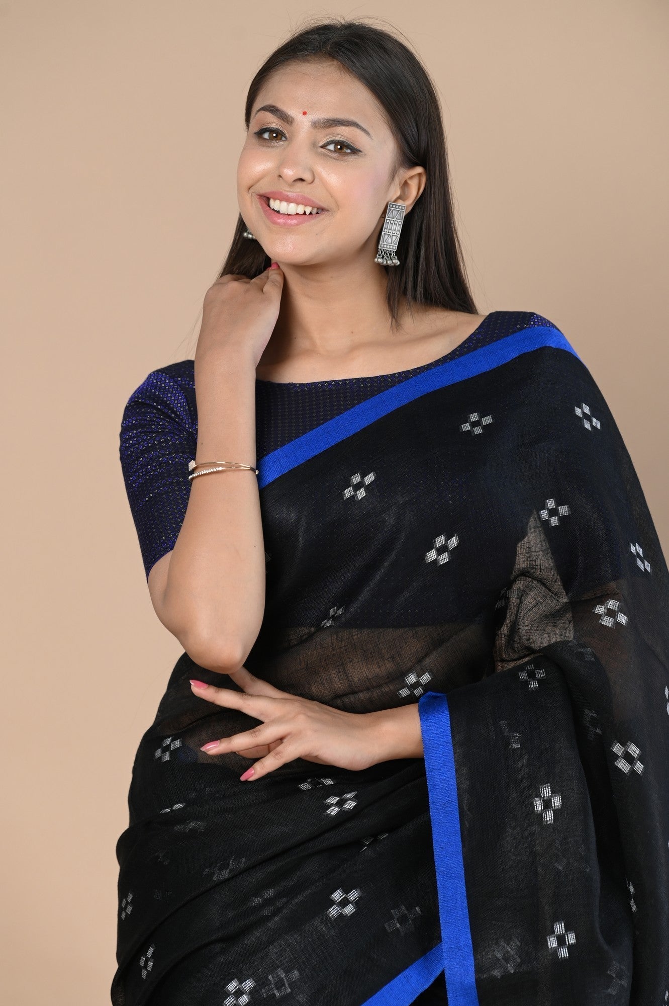 Very Much Indian Pure Linen Grab2Buy With Sleek Border and Exclusive Design 
