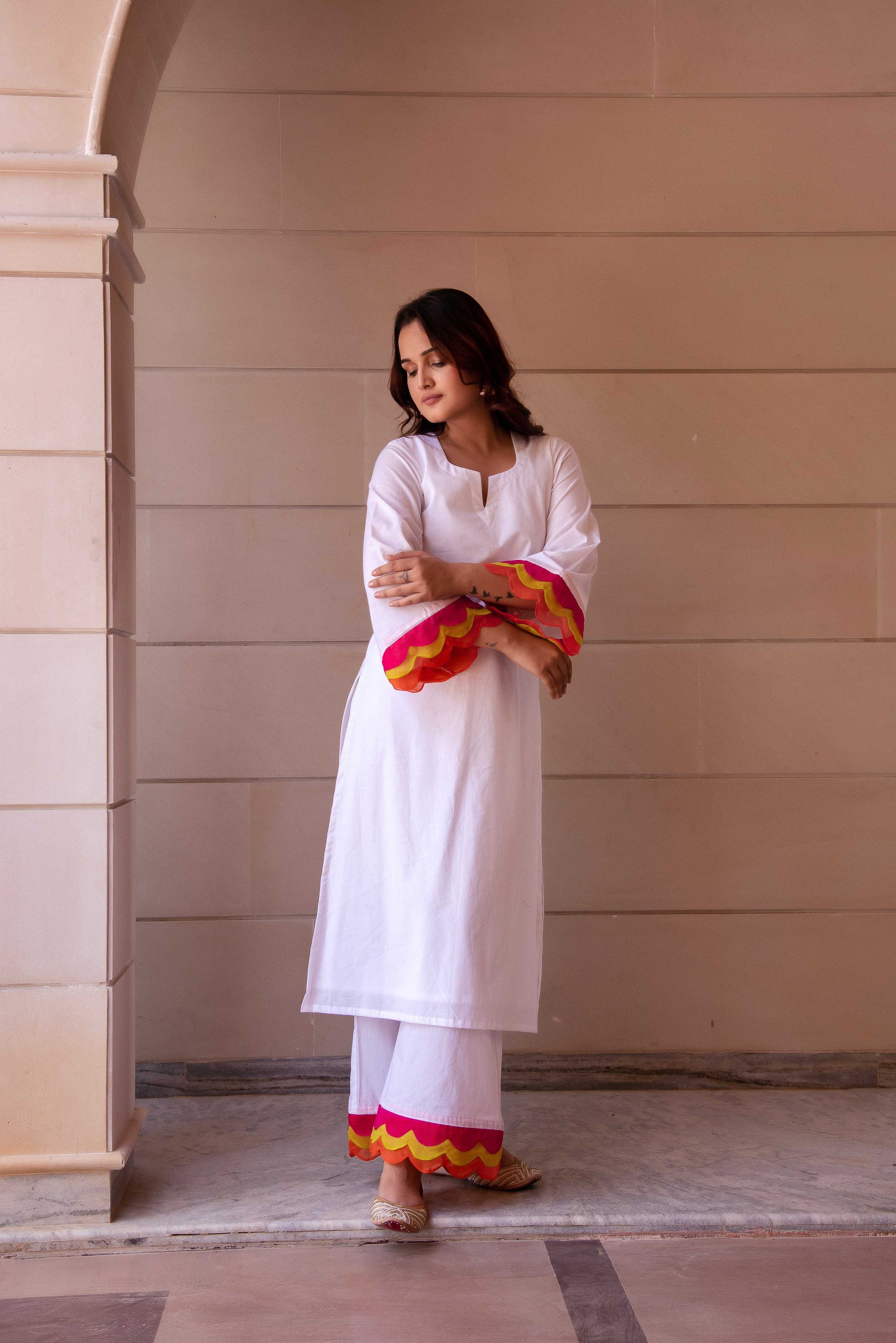 Pomcha Jaipur Kapas Rangbirangi White Co-Ord Set 