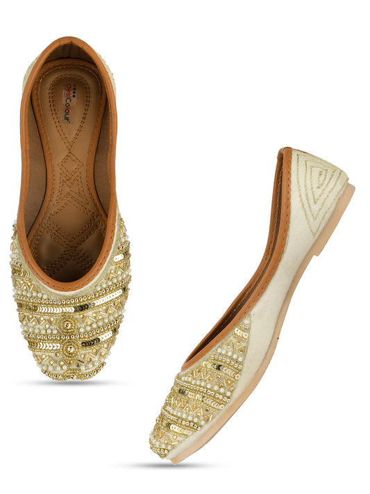 Desi Colour Women Indian Ethnic Footwear-Gold Lines Dabka