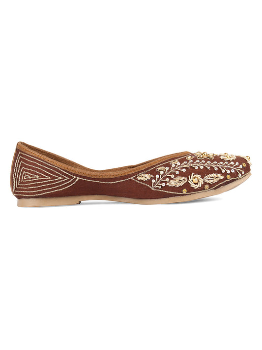 Desi Colour Women Indian Ethnic Footwear-Brown Dabka