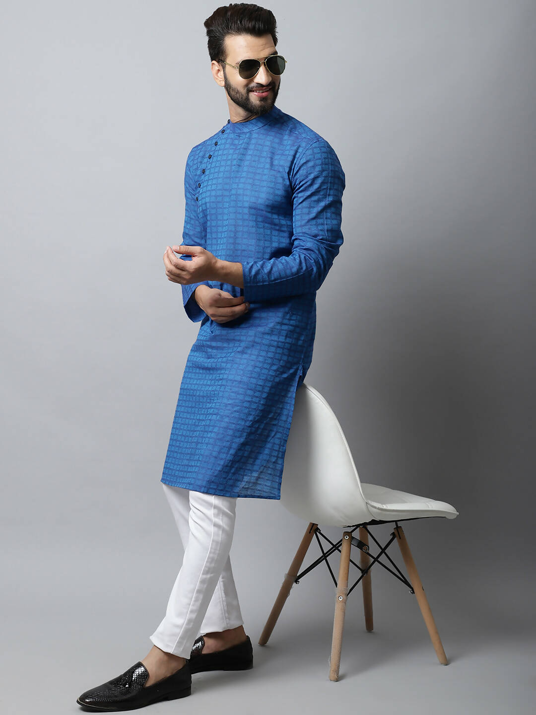 Even Apparels Blue Color Pure Cotton Men's Kurta With Band Collar (CHK1198) 