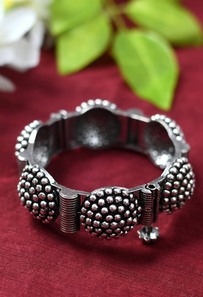 Mominos Fashion Kamal Johar Oxidised German Silver Bangles Set 