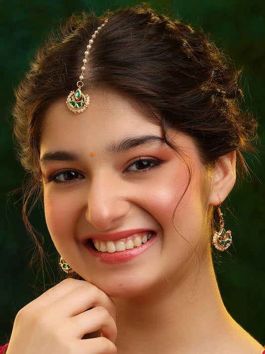 Ruby Raang Gold Green Kundan Earrings And Maang Tikka