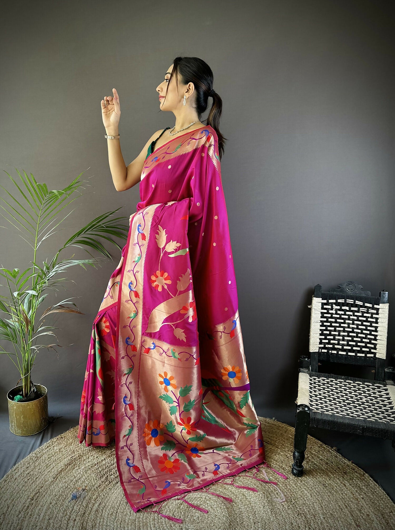 Joban Fashion Dark Pink Zari Woven Floral Motifs Soft Silk Paithani Silk Saree