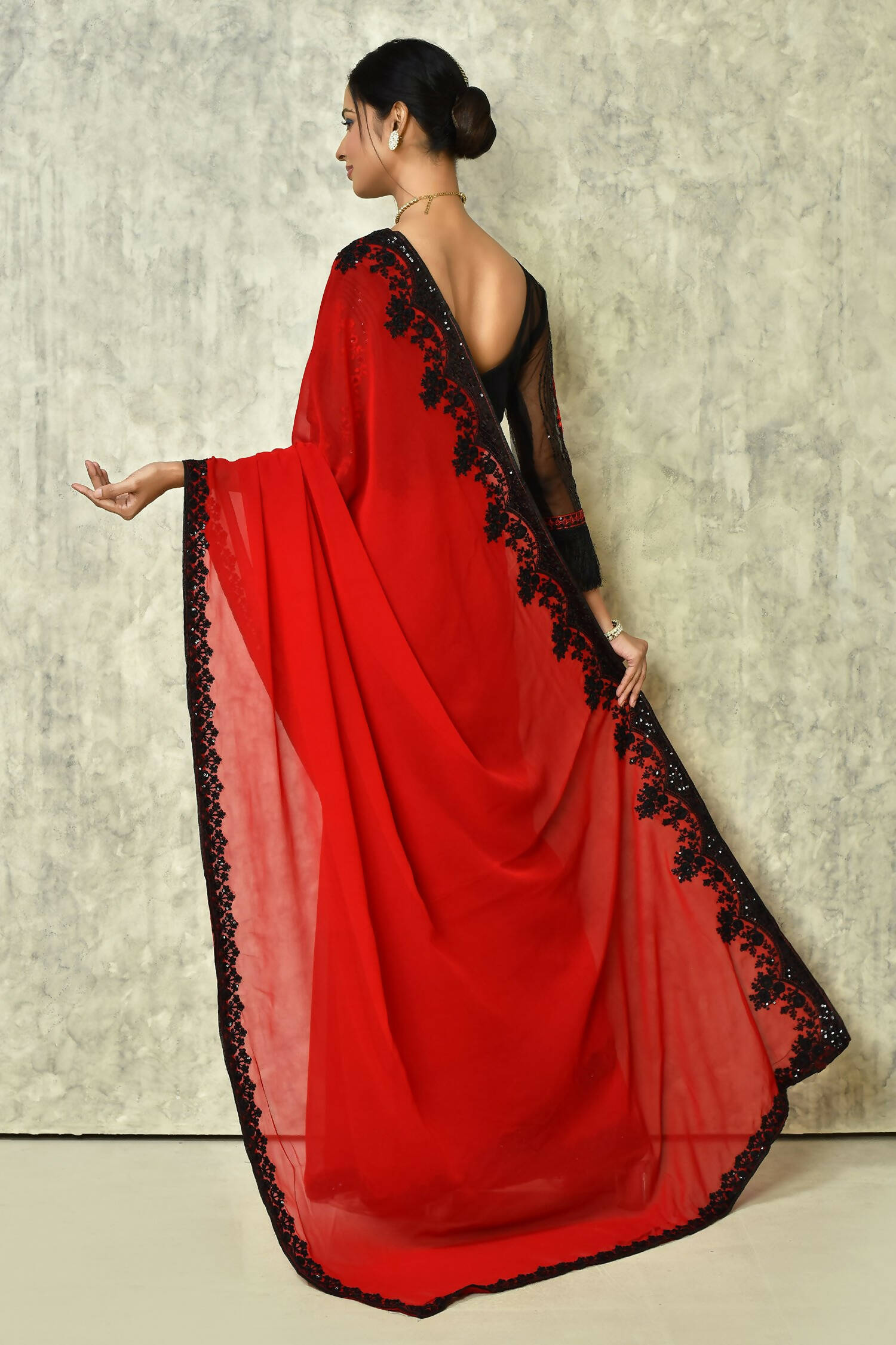 Red Georgette Plain Saree with Blouse Piece - Purvi