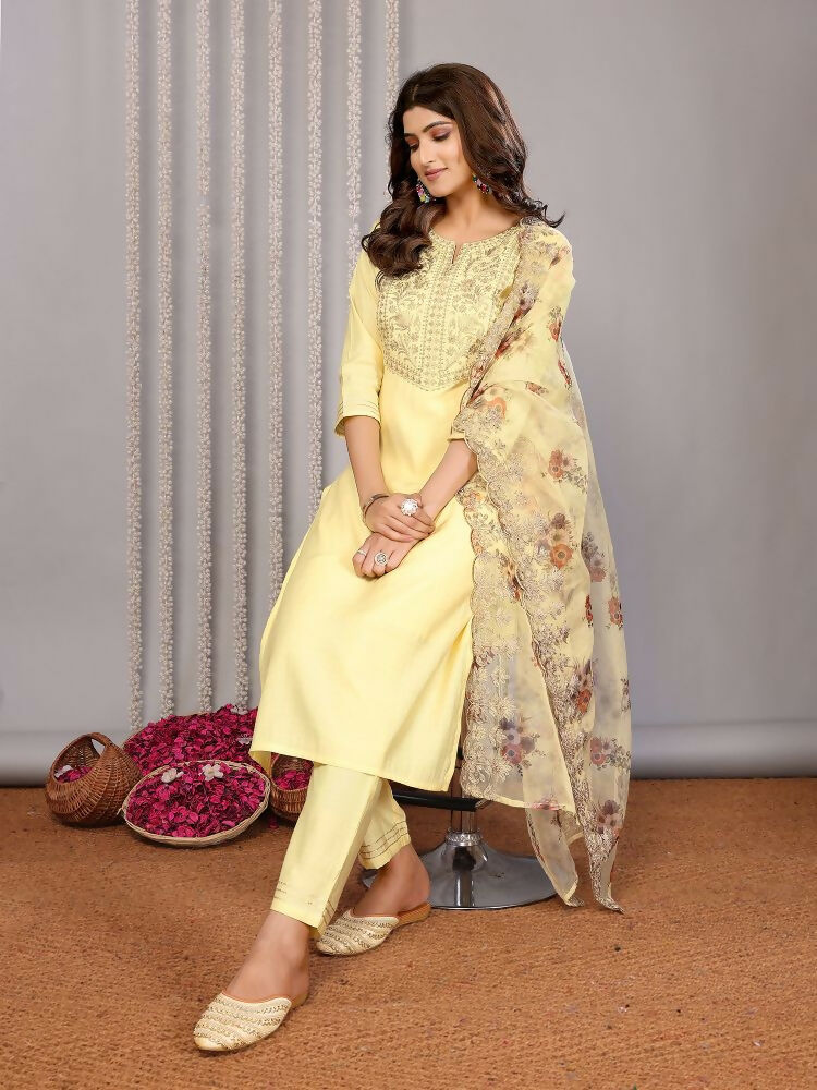 Joban Fashion Women Pale Yellow Roman Embroidery Stitched Kurta Set