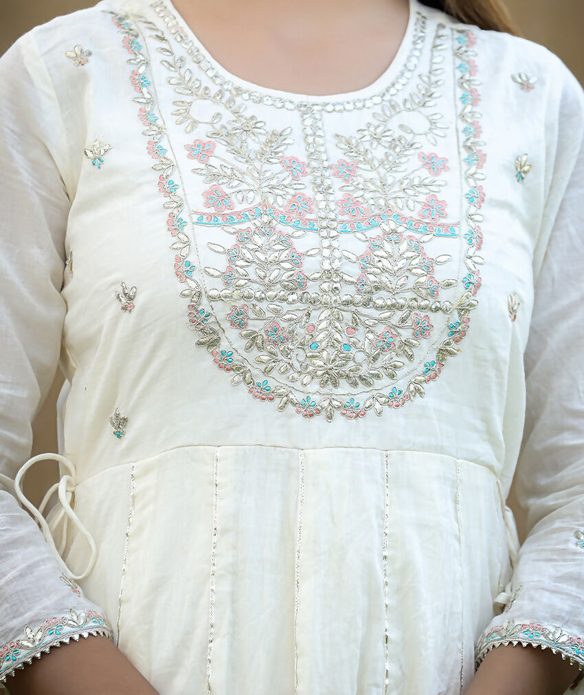 Kaajh Women's White Floral Embroidered Cotton Ethnic Dress