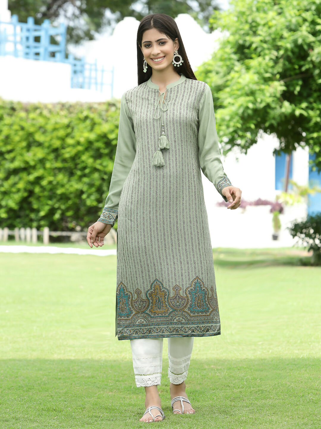 Juniper Green Ethnic Motif Printed Acrylic Straight Kurta.