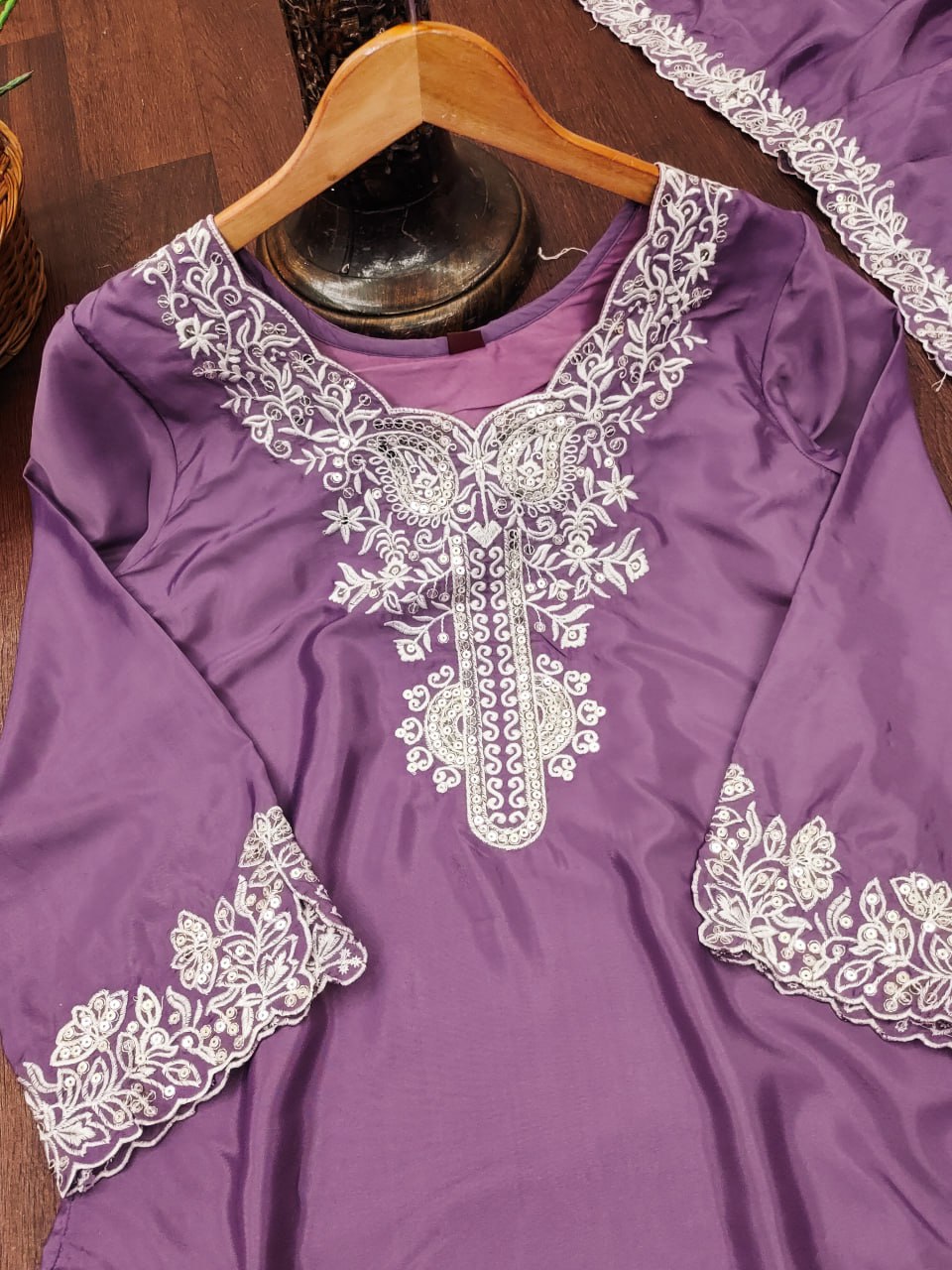 Prazu Fashion Light Lavender Crepe Silk Embroidered Palazzo Suit
