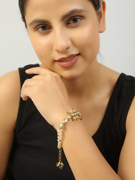 Peryl Women's Floral Kundan Gold Tone Bracelet With Multicolor Beads 