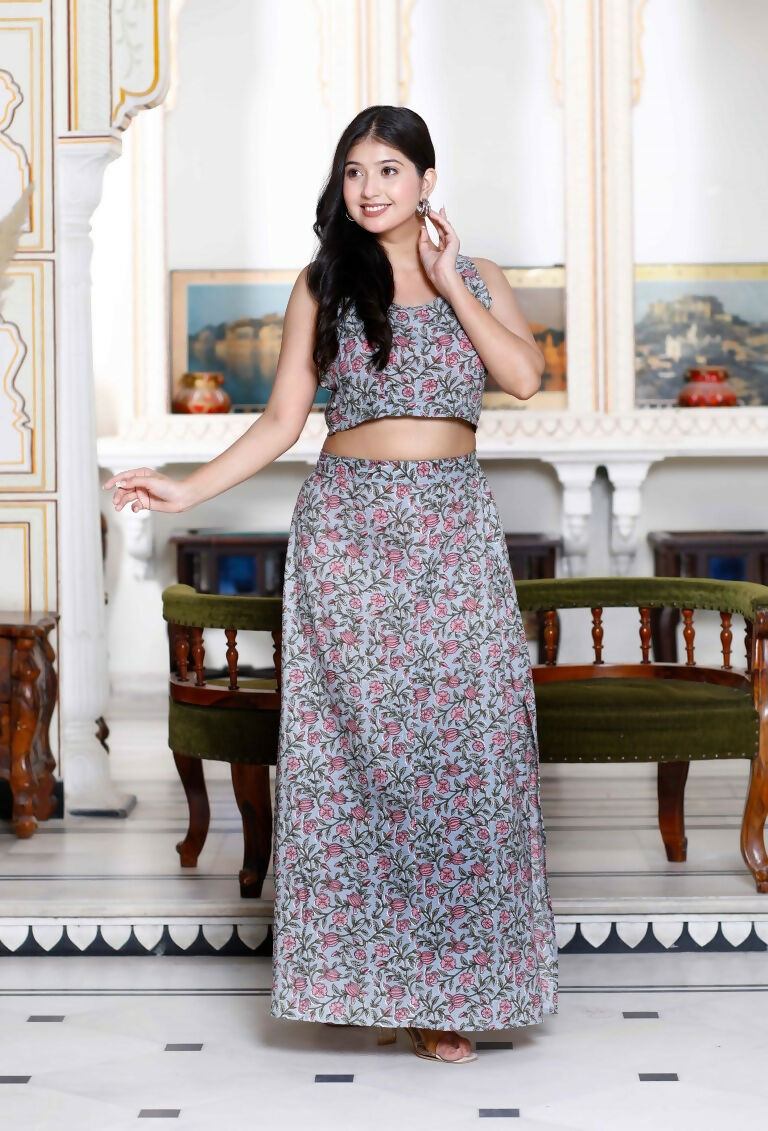 Miravan Women's Grey Floral Printed Crop Top And Skirt Co-Ord Set 