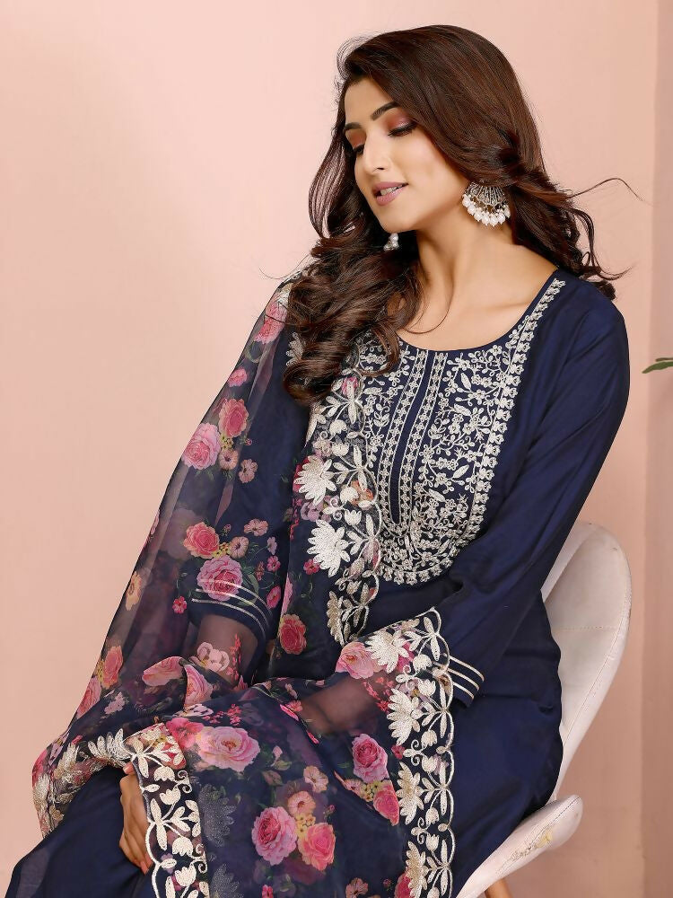 Joban Fashion Women Navy Blue Roman Embroidery Stitched Kurta Set