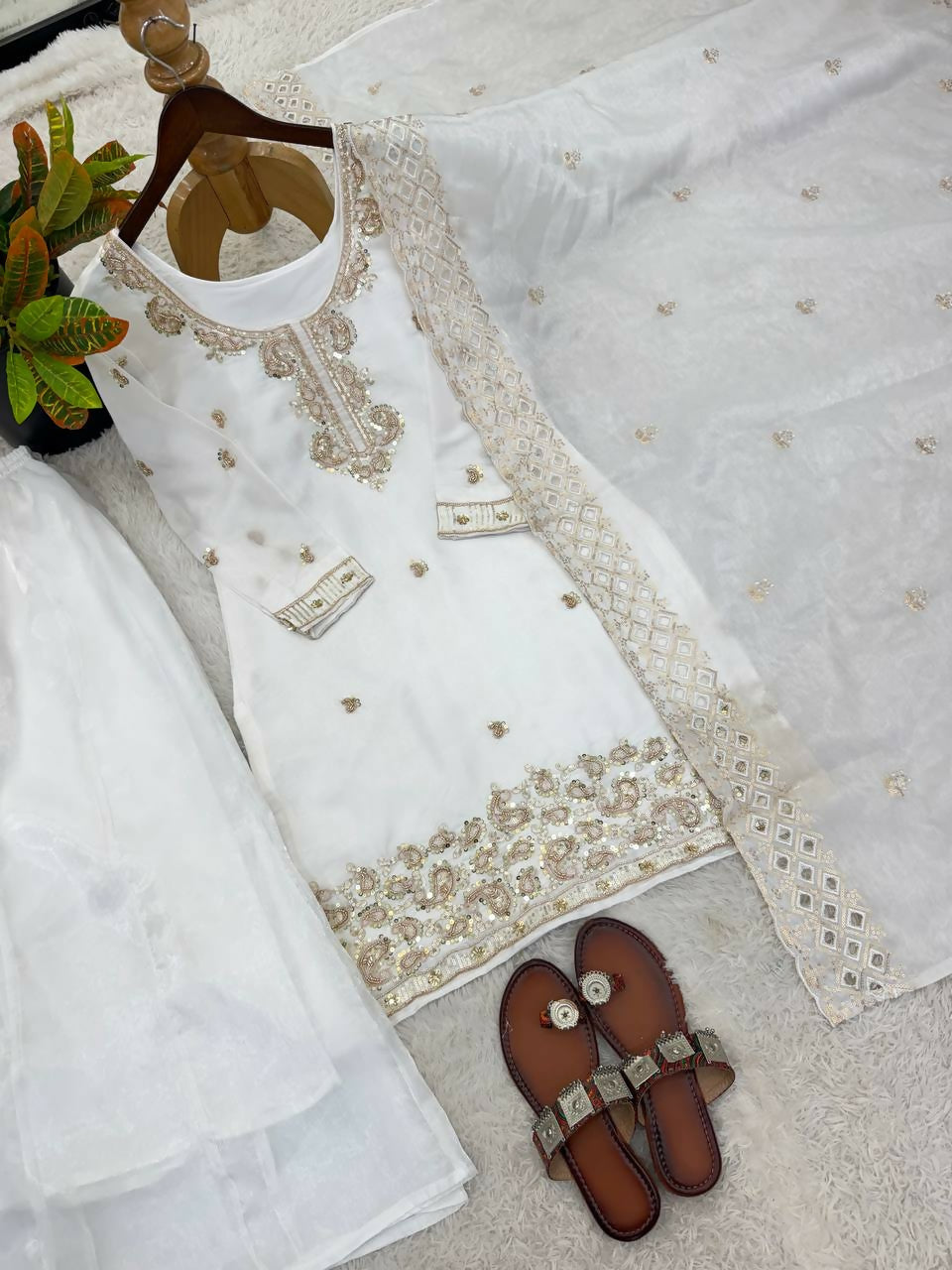 Teeya Creation Womens New Trendy Stylish Embroidery Beads Work Palazzo Kurta Set -White