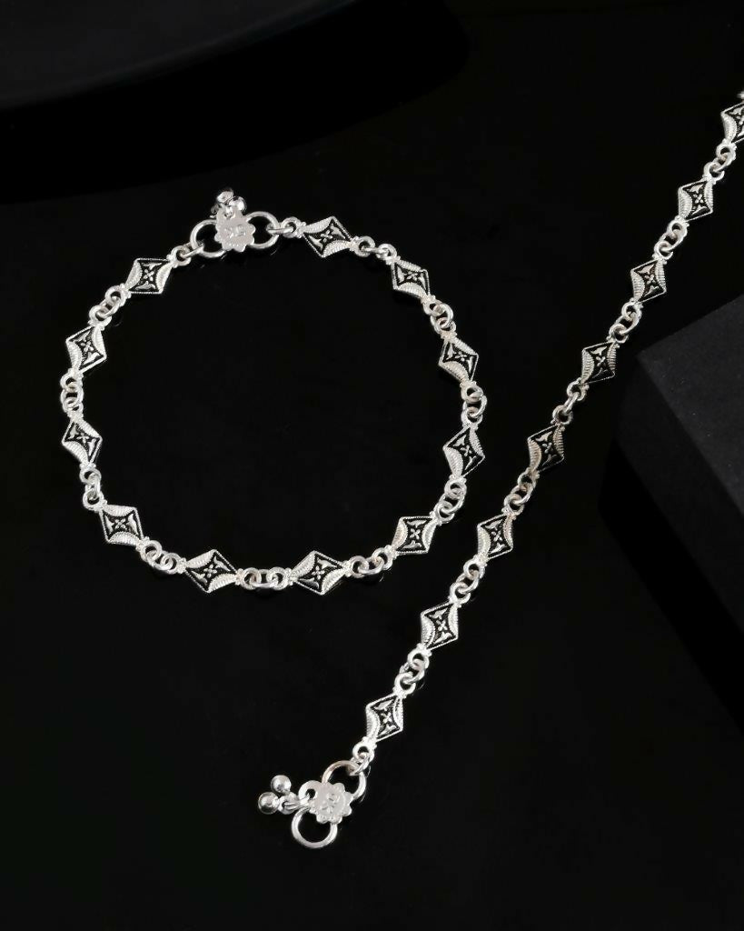 VOJ Set of 2 Silver Plated Designer Stainless Steel Anklet 