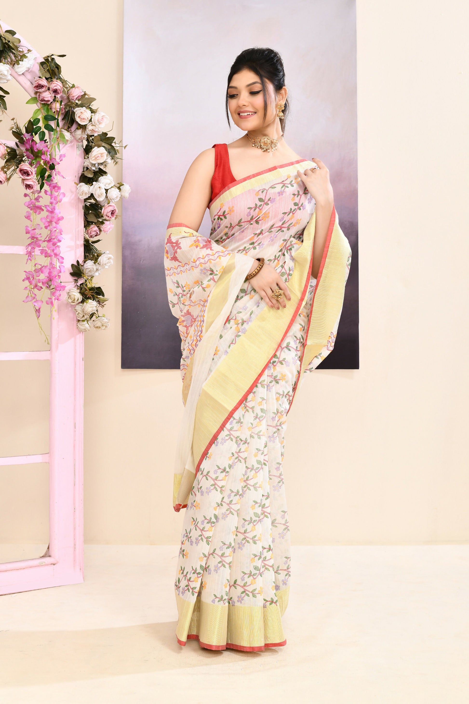 Piyari Fashion Women's White Embellished Cotton Blend Printed Saree