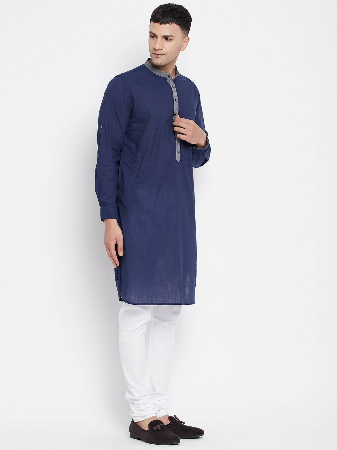 Even Apparels Blue Pure Cotton Men's Kurta With Contrast Collar And Placket 