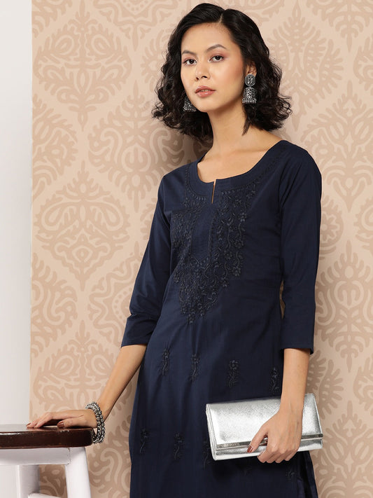 Yufta Floral Embroidered Chikankari Cotton Kurta 