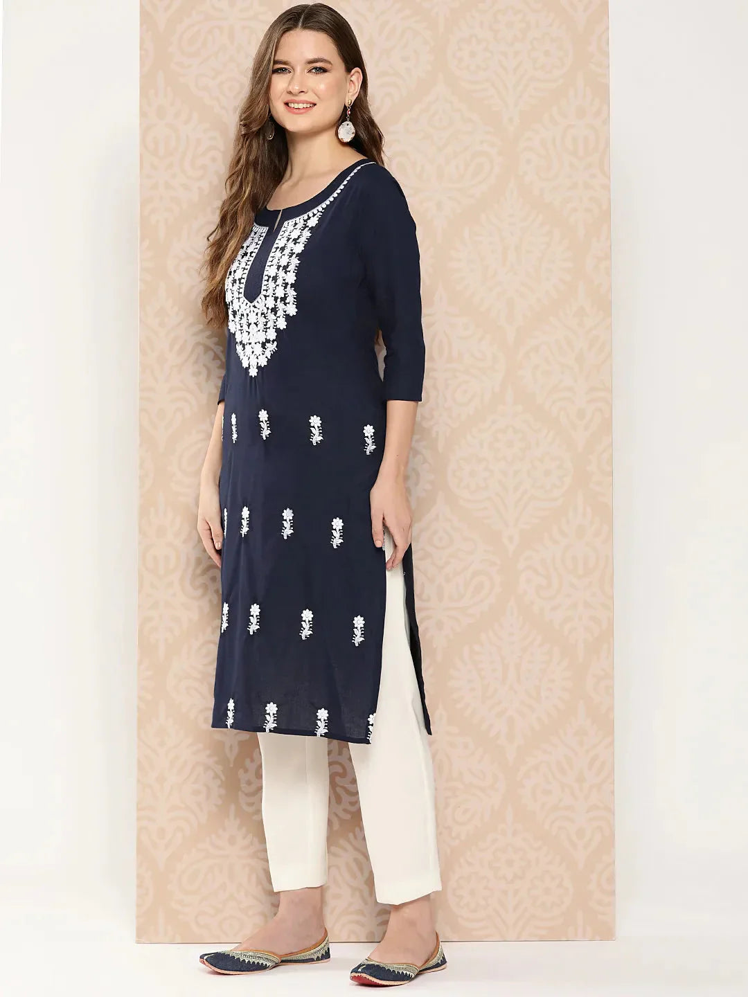 Yufta Floral Yoke Design Chikankari Kurta 