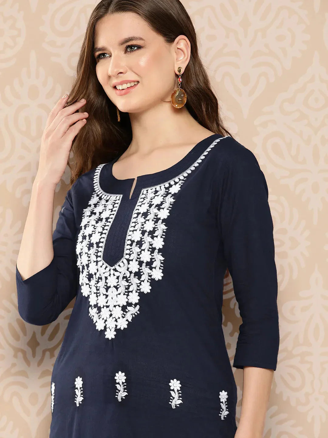 Yufta Floral Yoke Design Chikankari Kurta 