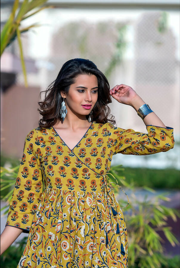 Partywear Designer Yellow Pure Maslin Gown - Anbazaar