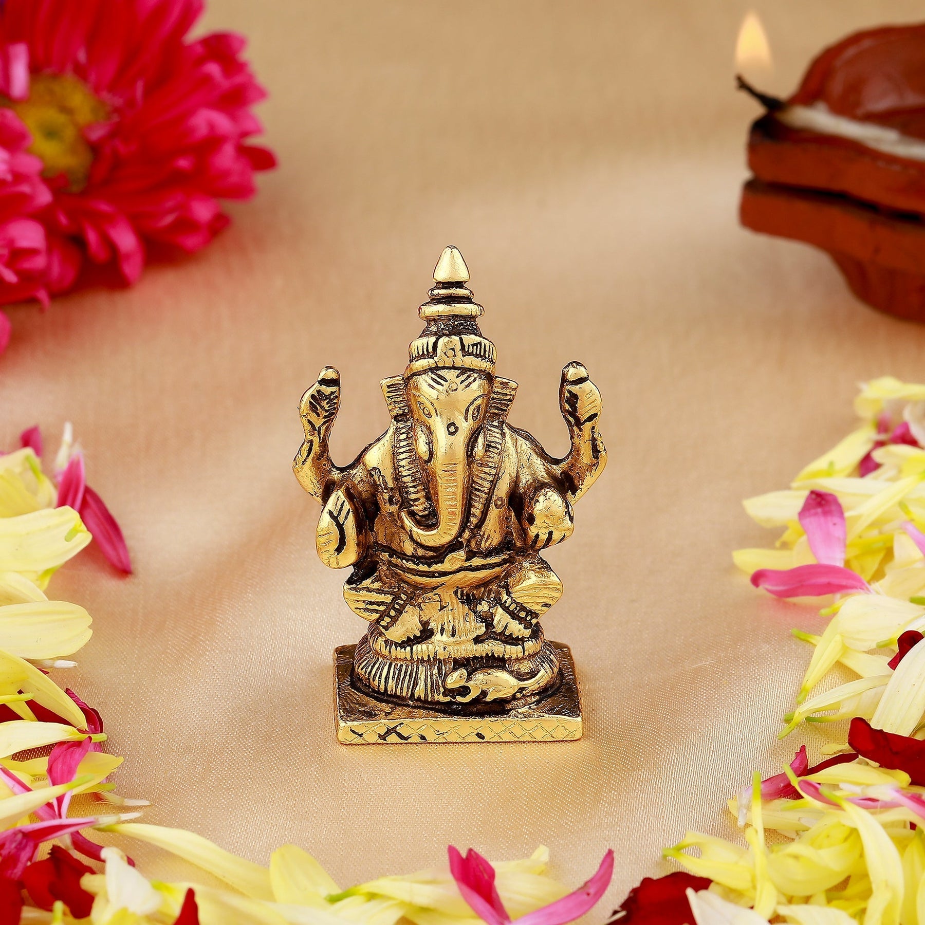Estele Gold-Polished God of Wisdom Lord Ganesha Idol for Home/Office Decors Estele Accessories