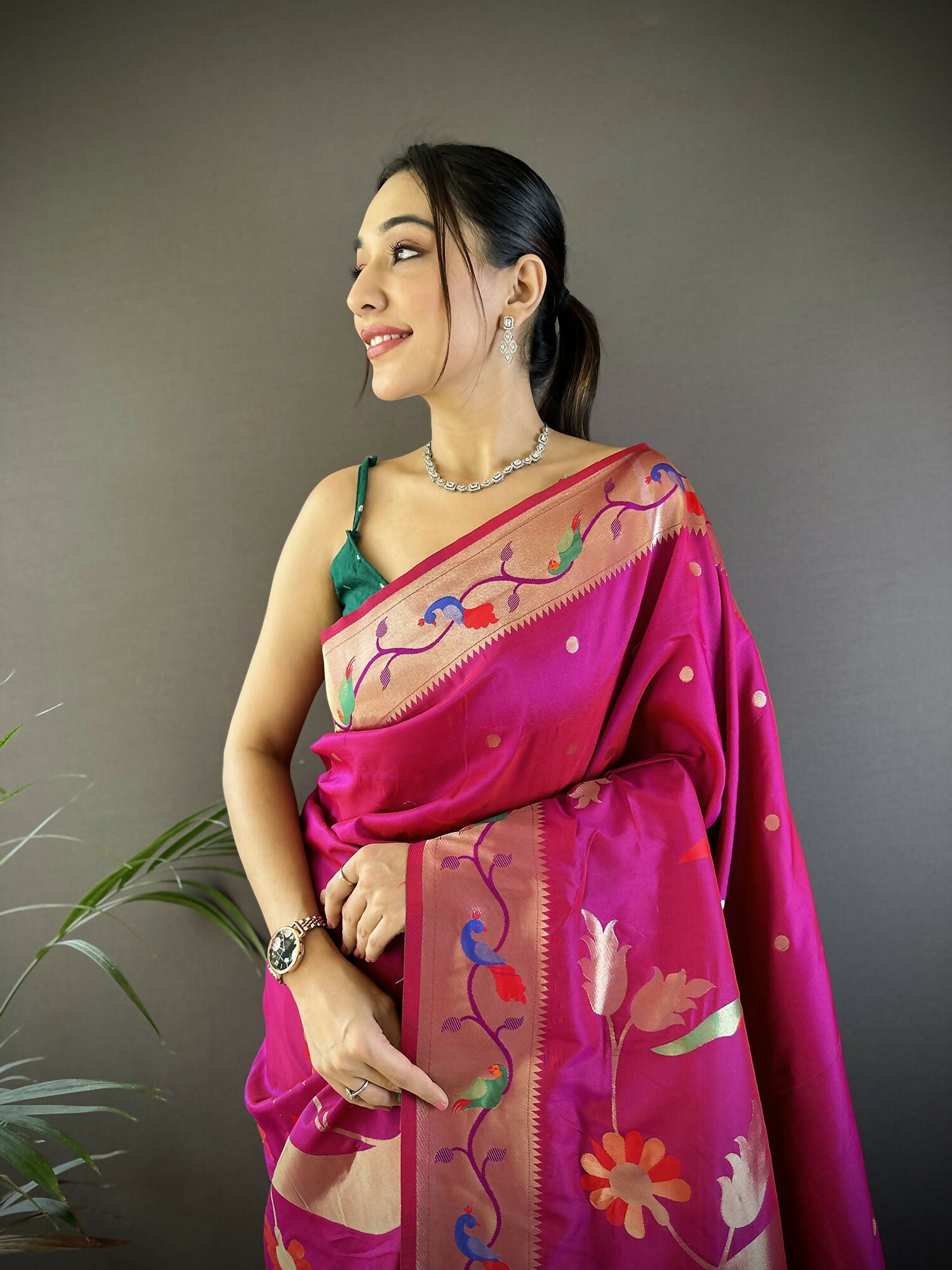 Joban Fashion Dark Pink Zari Woven Floral Motifs Soft Silk Paithani Silk Saree