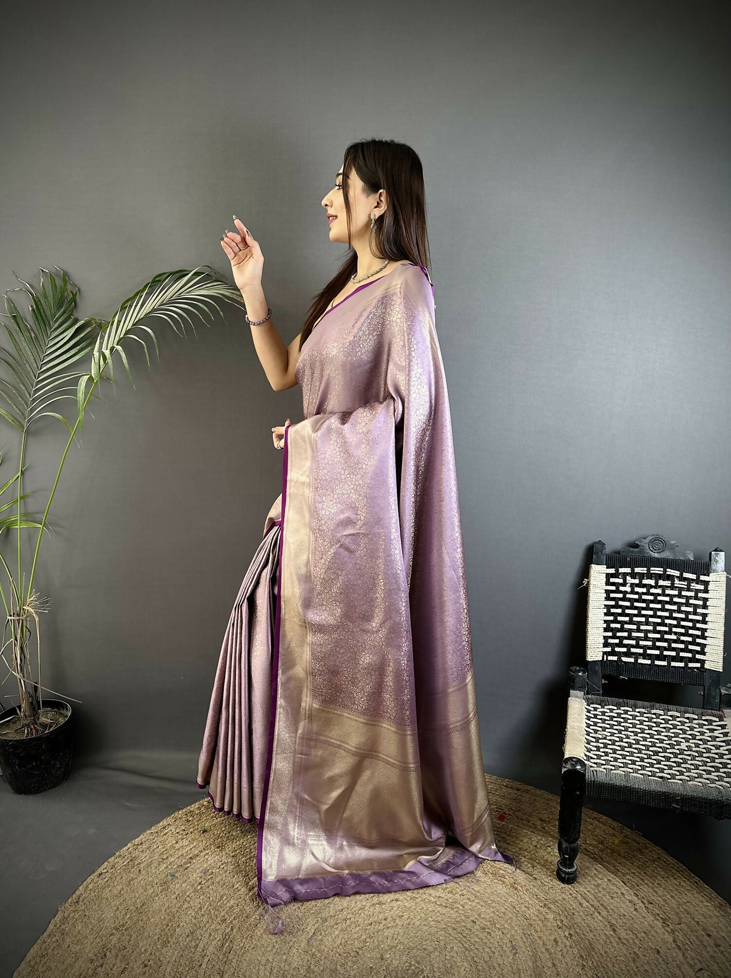 Joban Fashion Lavender Floral Motifs & Ethnic Design Soft Satin Silk Kanchipuram Saree
