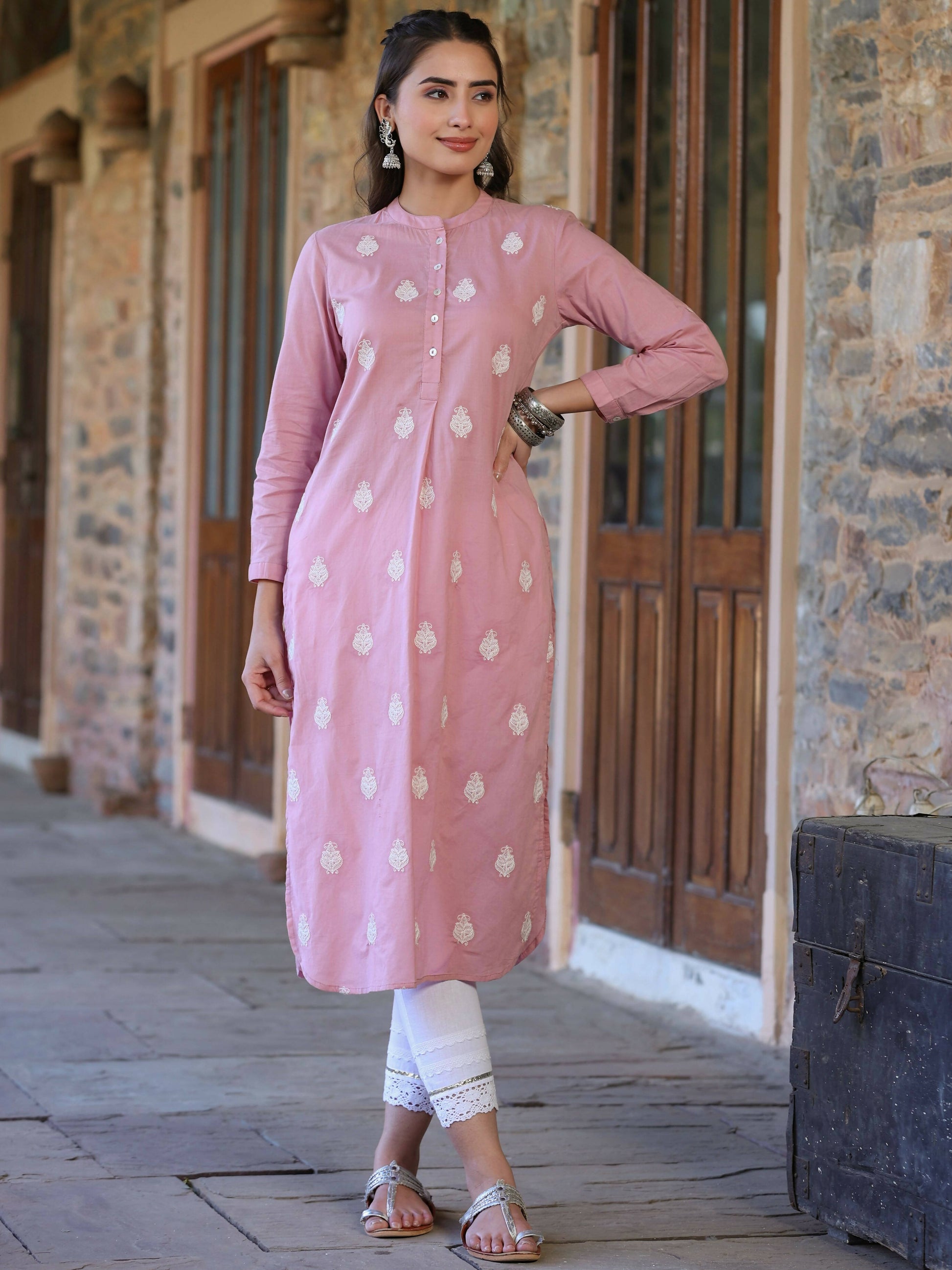 Juniper Women's Pink Cambric Printed Straight Kurta