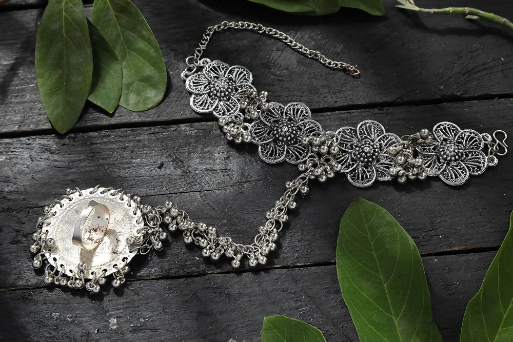 Mominos Fashion Kamal Johar Oxidised Silver-Plated Floral Design Bracelet 
