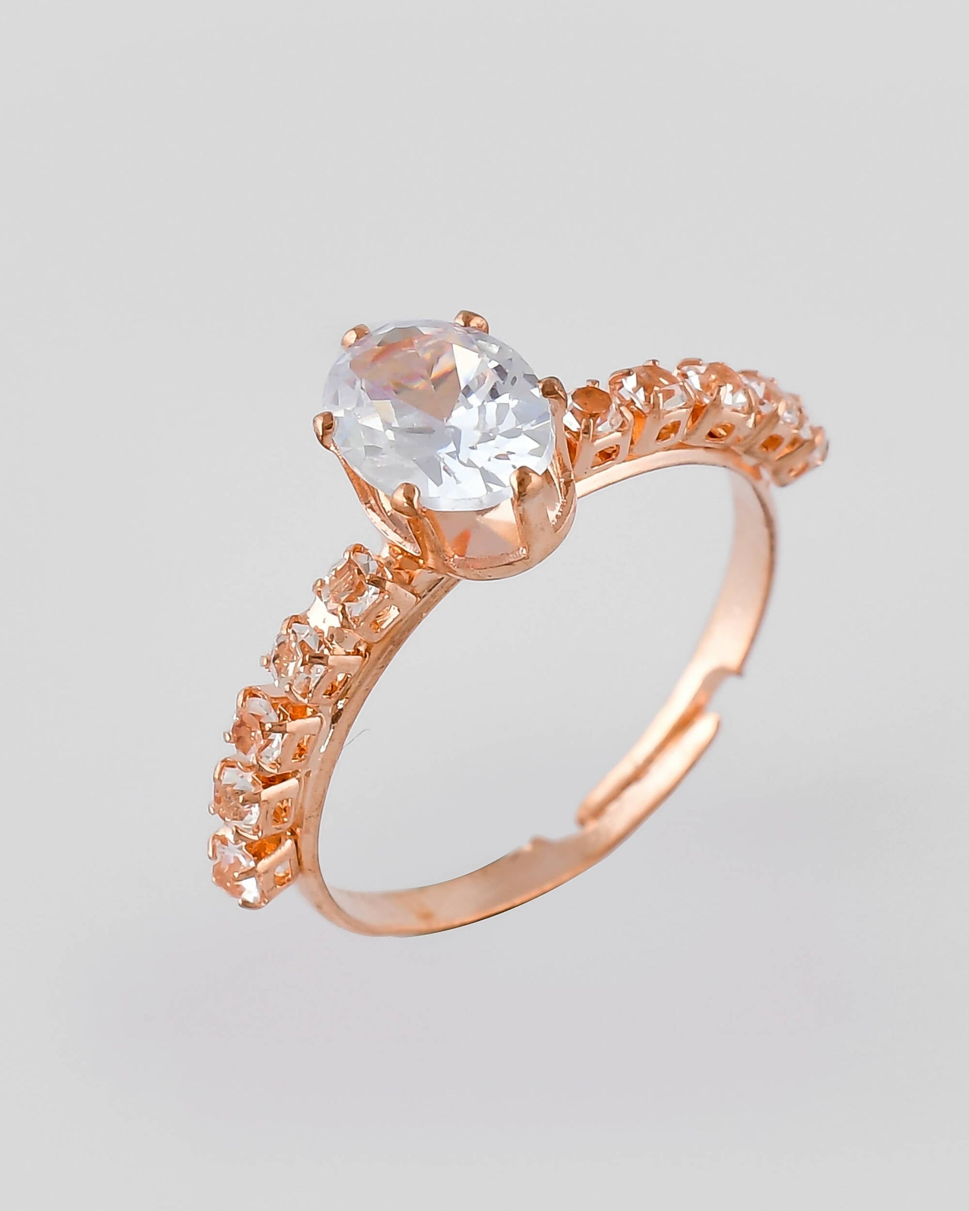 VOJ white CZ-detail Stainless Steel Cubic Zirconia Gold-Polished adjustable finger Ring 